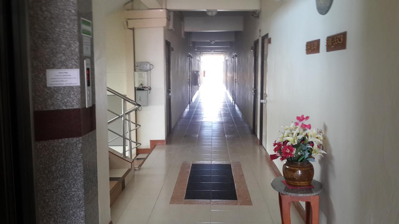 Veerasuda Condotel Ratchaburi Ngoại thất bức ảnh