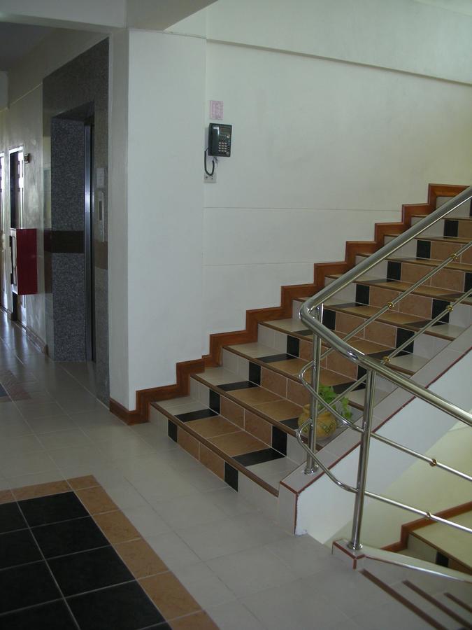 Veerasuda Condotel Ratchaburi Ngoại thất bức ảnh
