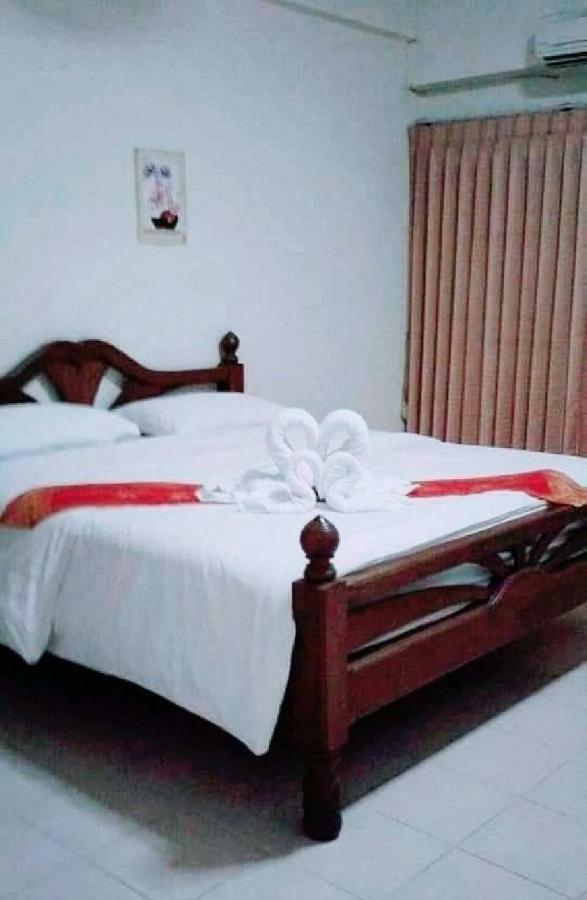 Veerasuda Condotel Ratchaburi Ngoại thất bức ảnh